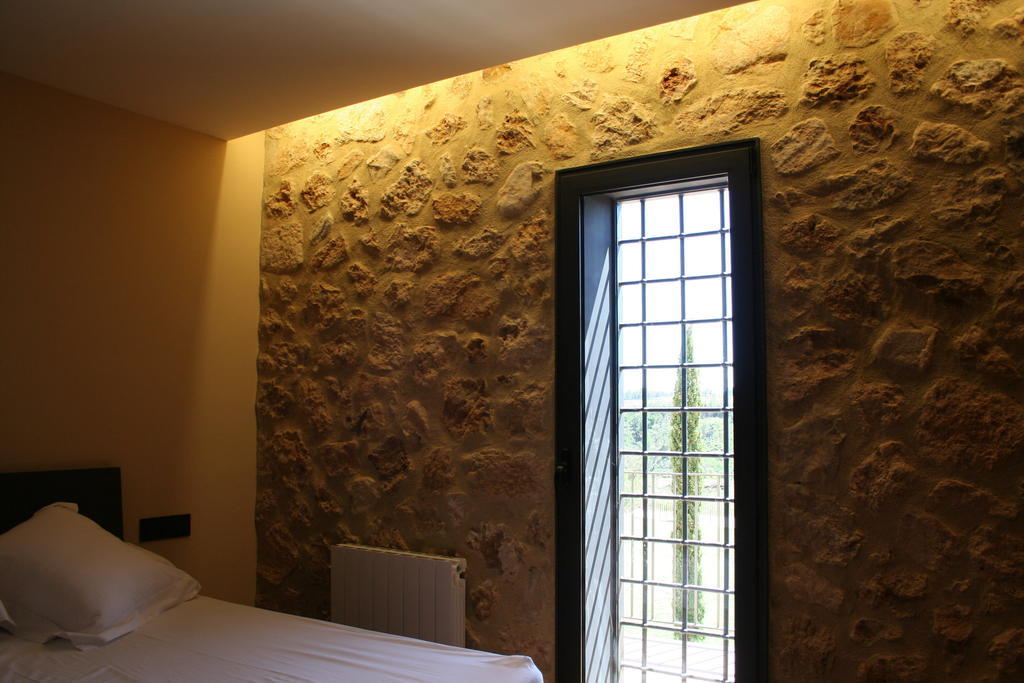 Hotel Mas Oliveres Pla De Palau Llers Rum bild