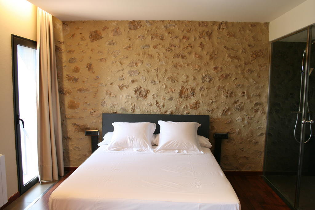 Hotel Mas Oliveres Pla De Palau Llers Rum bild
